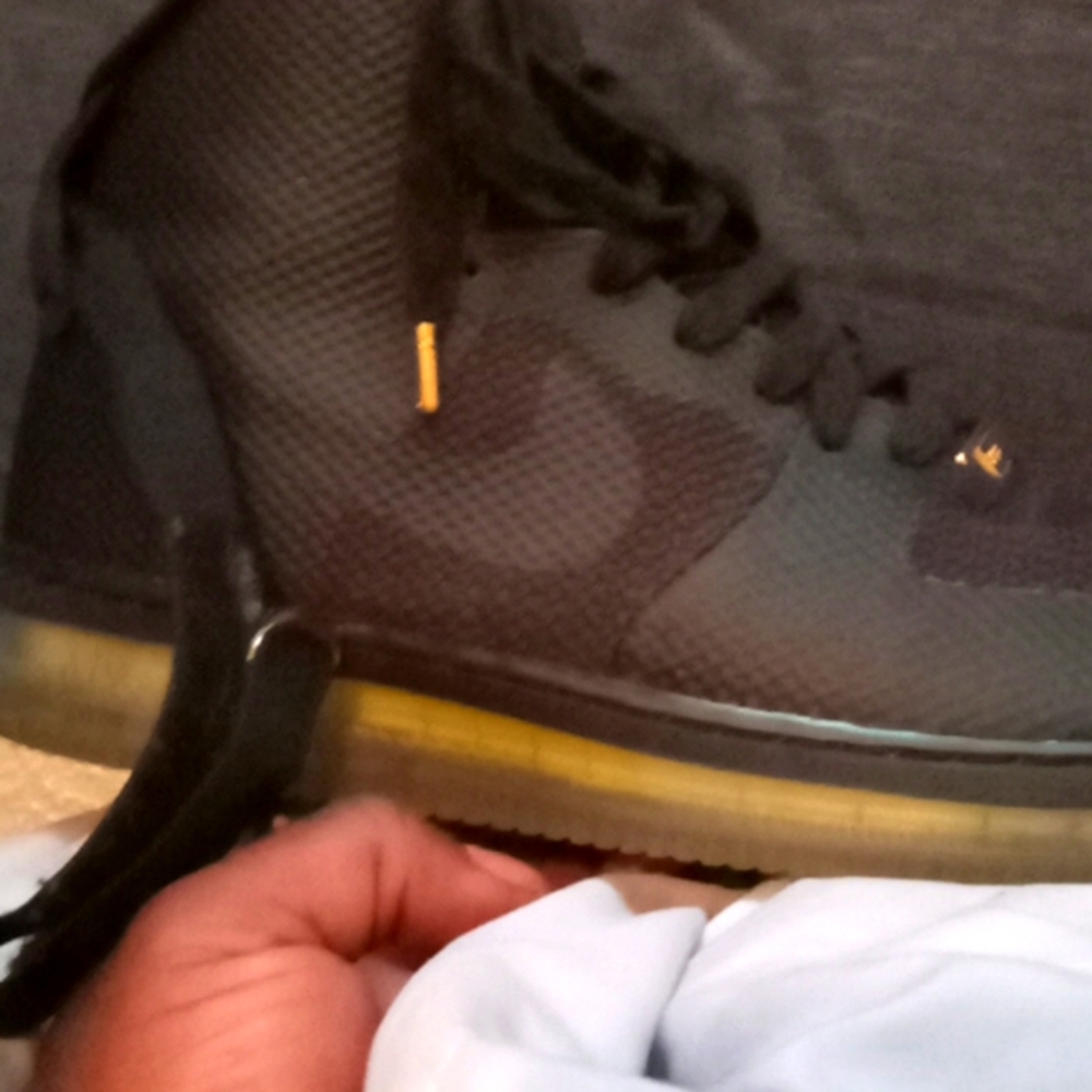 Black air forces clear sole